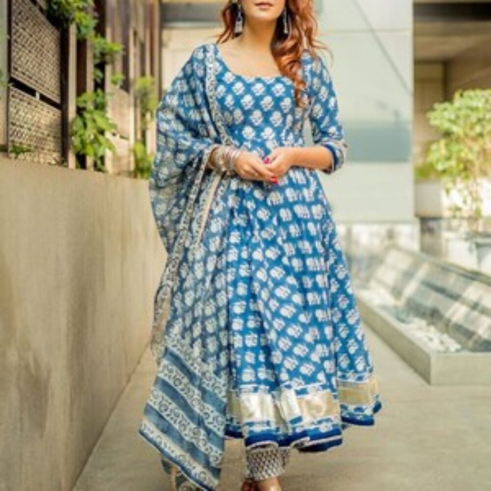 Indigo Kurta Pant With Dupatta Set With Gold Detailing